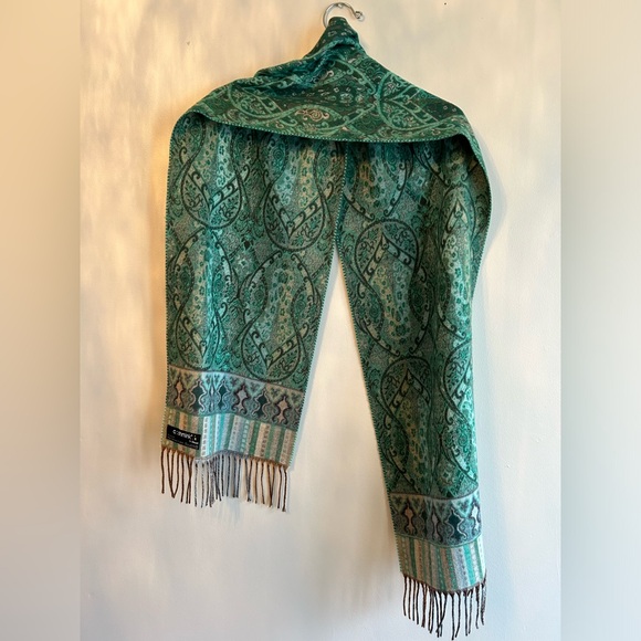 FRAAS Scarf - Picture 3 of 5